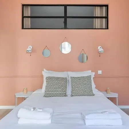 Ah Droite Apartment Paris